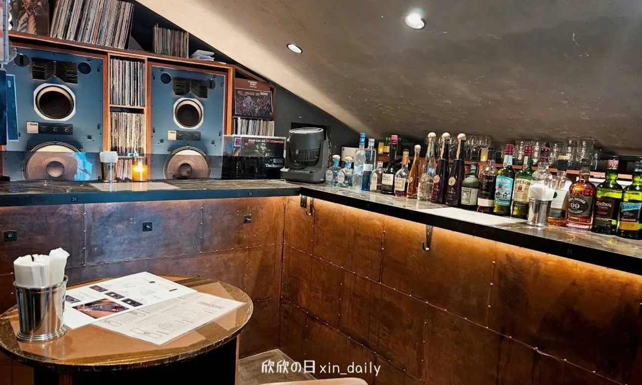 THE STAND CAFE 店內環境