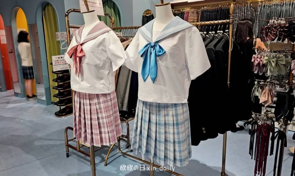 KANKO SHOP 東京迪士尼制服租借 款式展示